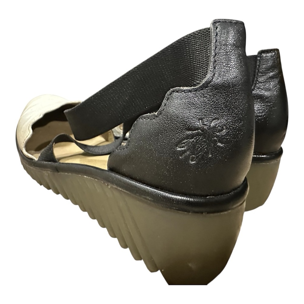 FLY LONDON
Lago Concrete & Silver Low Wedge Shoes - Picture 6 of 8